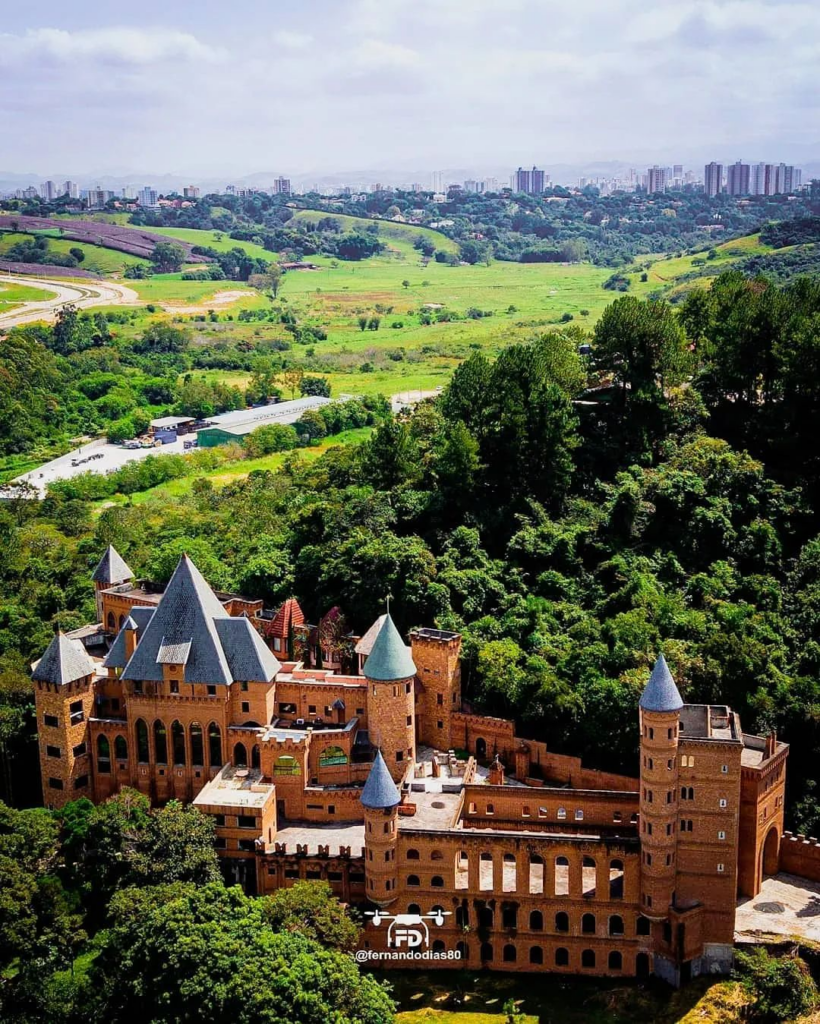 Vila Medieval vai ganhar um restaurante