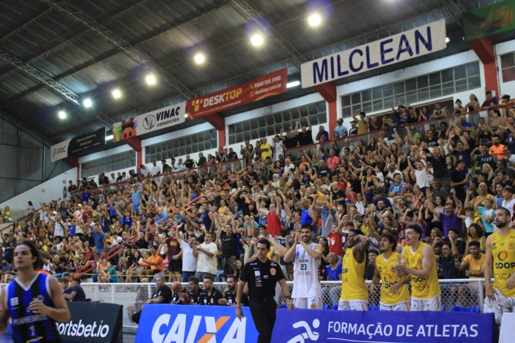 Alçapão do Linneu recebe rodada dupla de basquete nesta quarta