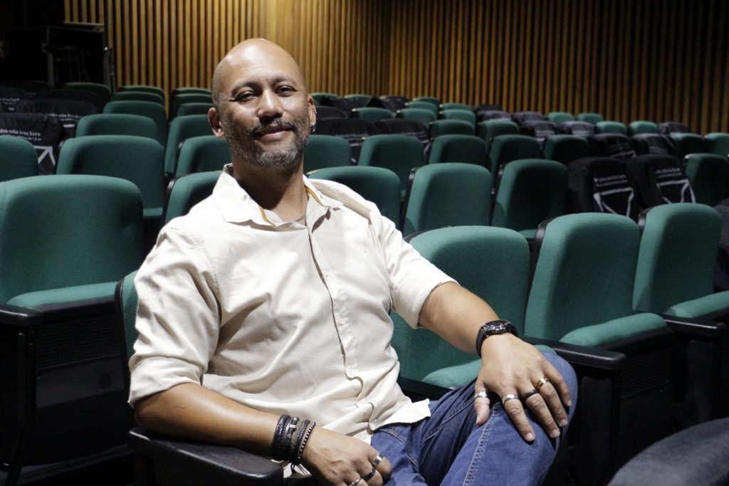 Curso gratuito de teatro para jovens e opcao no Sesc Sao Jose