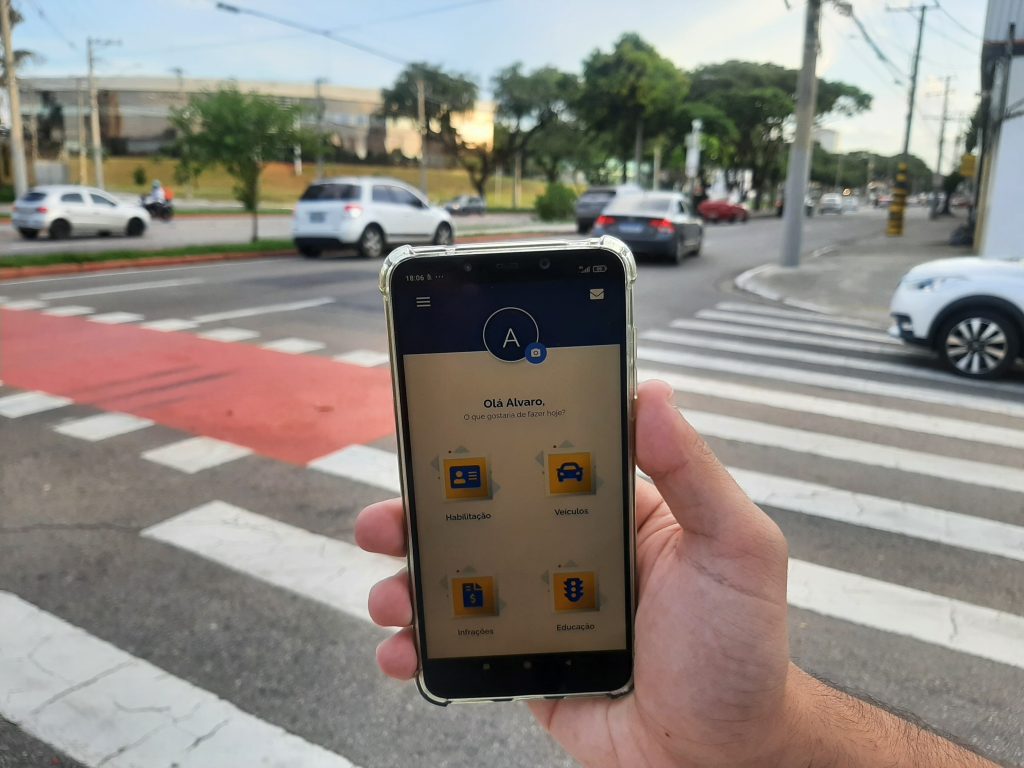 Transferência de pontos na CNH pode ser feita via aplicativo em São José