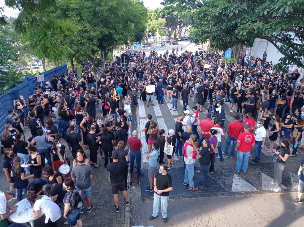 Servidores municipais iniciam greve apesar do veto da Justiça
