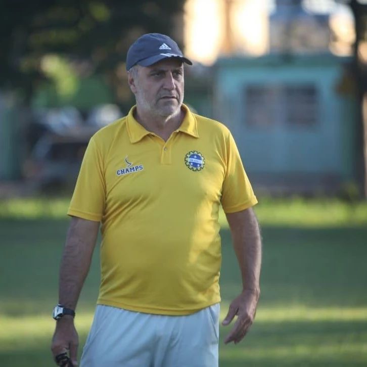 Em busca da arrancada final, Águia demite Edson Vieira. Oliveira assume!