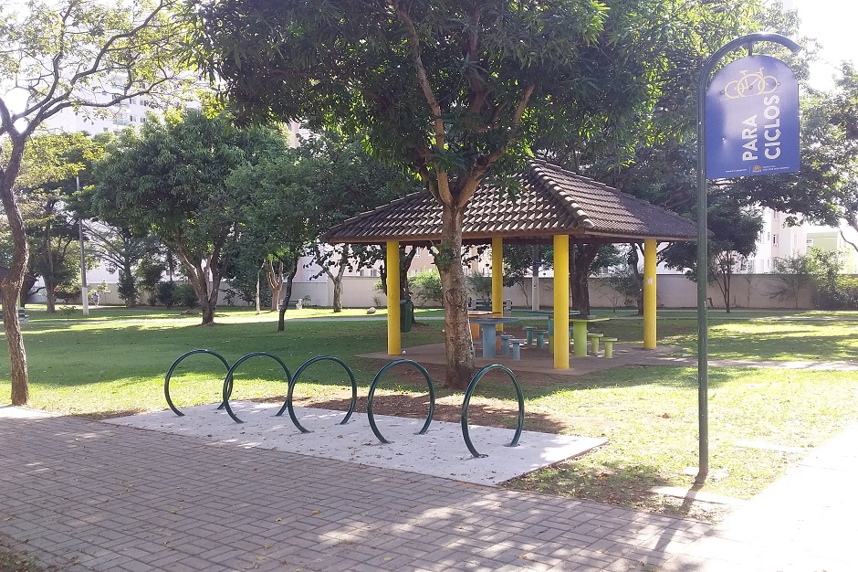 24 paraciclos são instalados em São José dos Campos