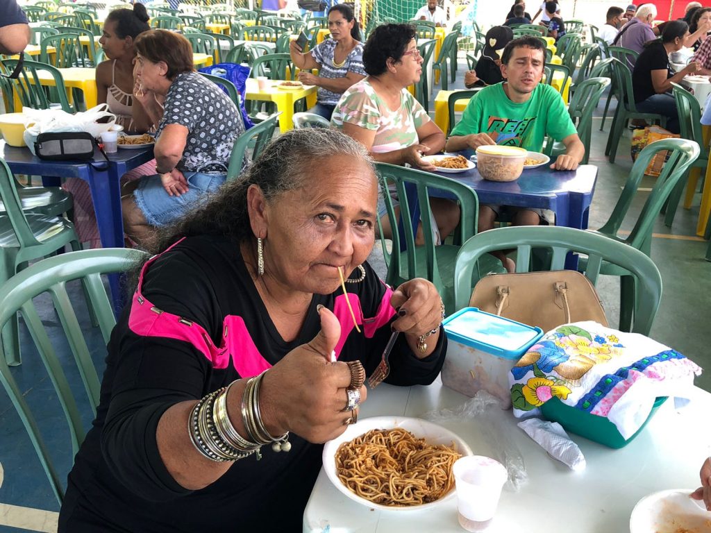 Música, brincadeira e muita macarronada agitam a 42ª Festa do Trabalhador!