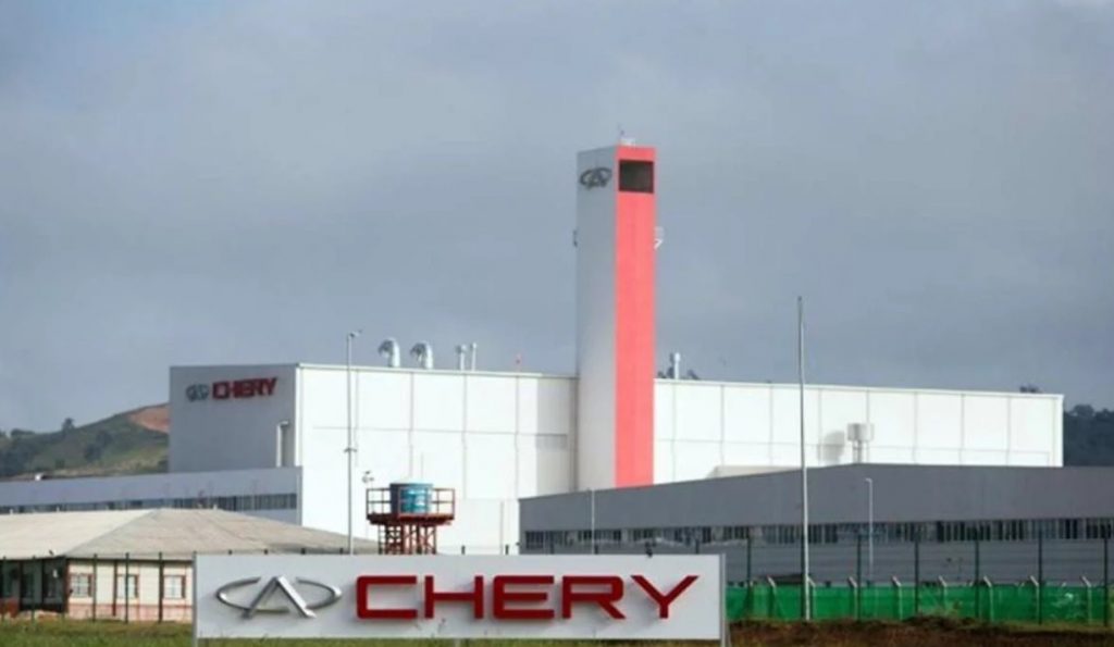 Primeira fábrica da Chery fora da China, planta de Jacareí para produção e demite funcionários