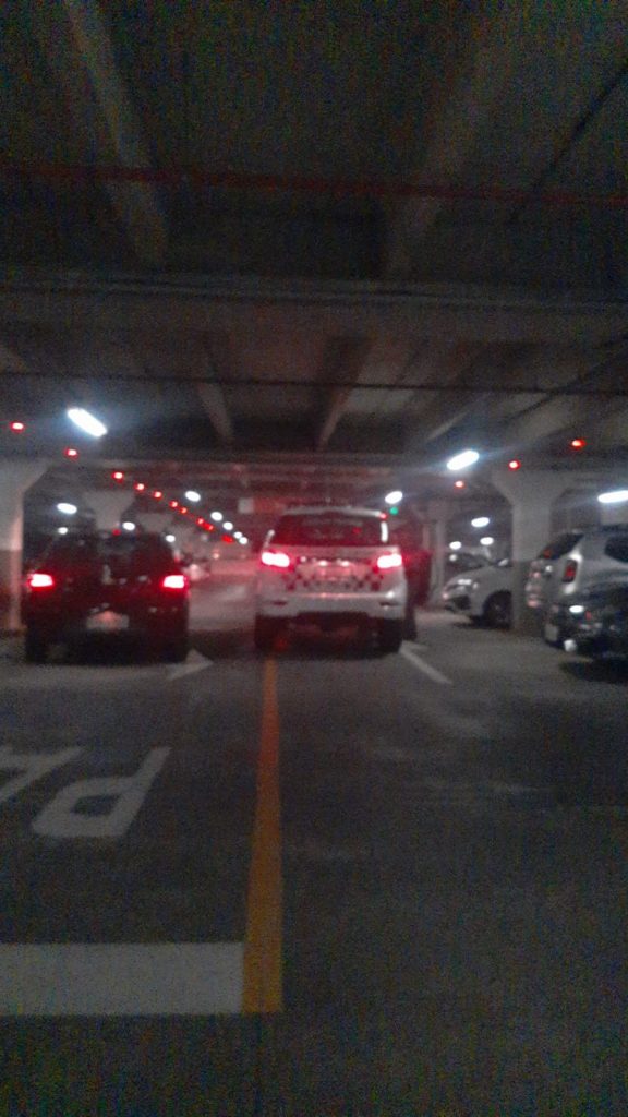 Trio é preso ao tentar furto carro em estacionamento de shopping em São José dos Campos