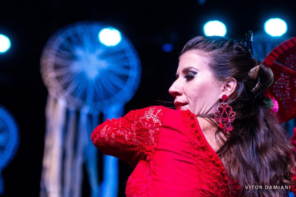 Com trilha sonora de Cartola, Tom e Vinicius, espetáculo de Dança Flamenca é atração em São José dos Campos!