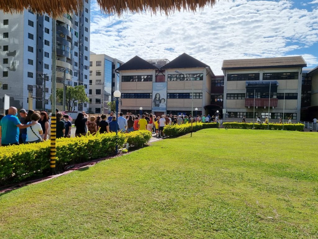 Falta de energia não atrapalha votação em 11 escolas de São José dos Campos