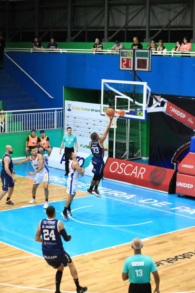 São José Basketball vence Pato Basquete e conquista primeira vitória no NBB 15