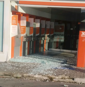 Agência bancária no Vista Verde sofre vandalismo