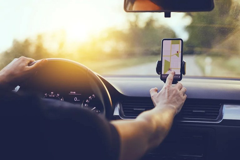 Aumenta em 47% emissões de CNHs para motoristas que exercem atividade remunerada