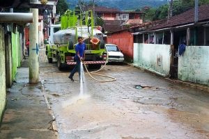 Chuva alaga casas e ruas em São Francisco Xavier