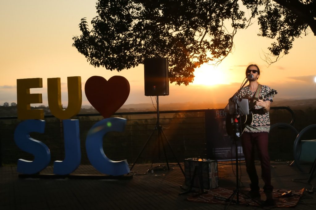 Música ao Pôr do Sol tem 50 apresentações com mais de 60 músicos em janeiro!