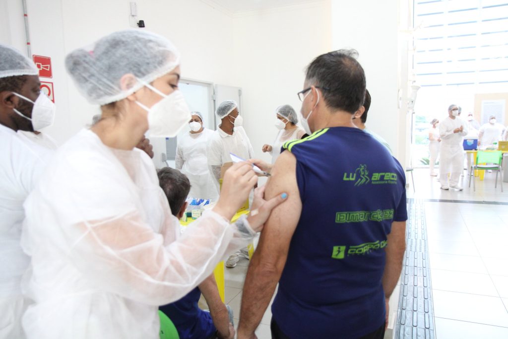 São José recebe mais 27 mil doses da vacina bivalente e estende público-alvo