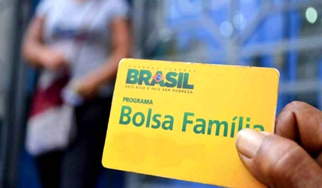 São José é a quarta cidade do estado com mais famílias contempladas em abril pelo Bolsa Família