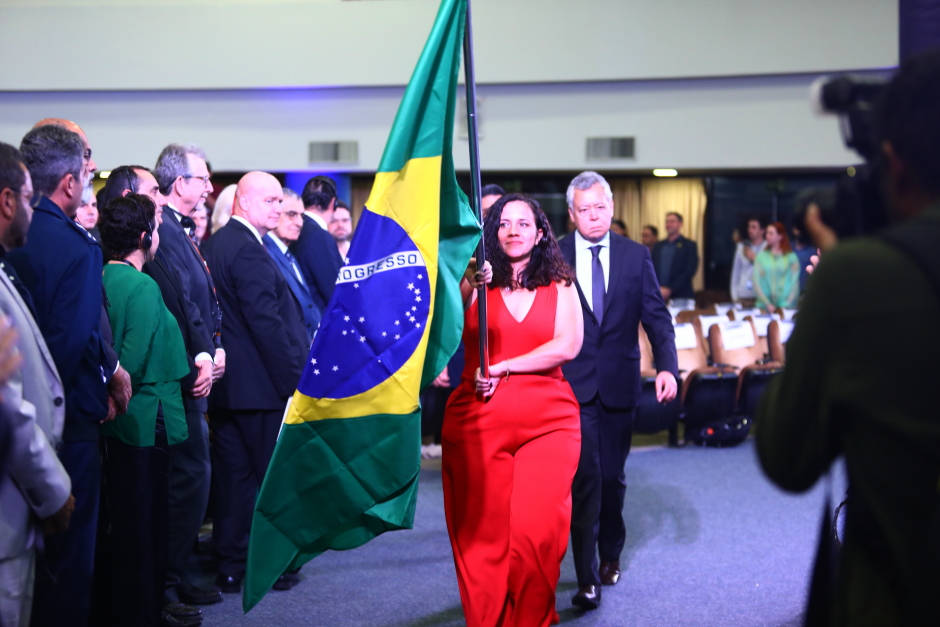 Estudantes de 31 países participam do maior Programa de Estudos Espaciais do mundo em São José