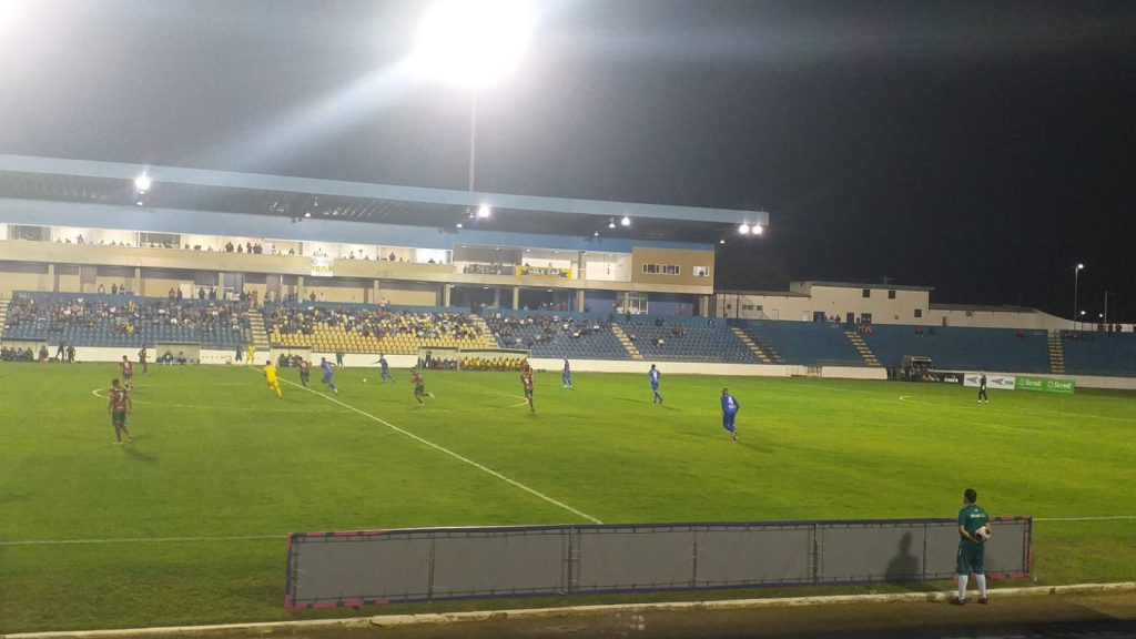 Águia vacila no fim, sofre gol aos 54 minutos do segundo tempo e fica no empate com a Lusa