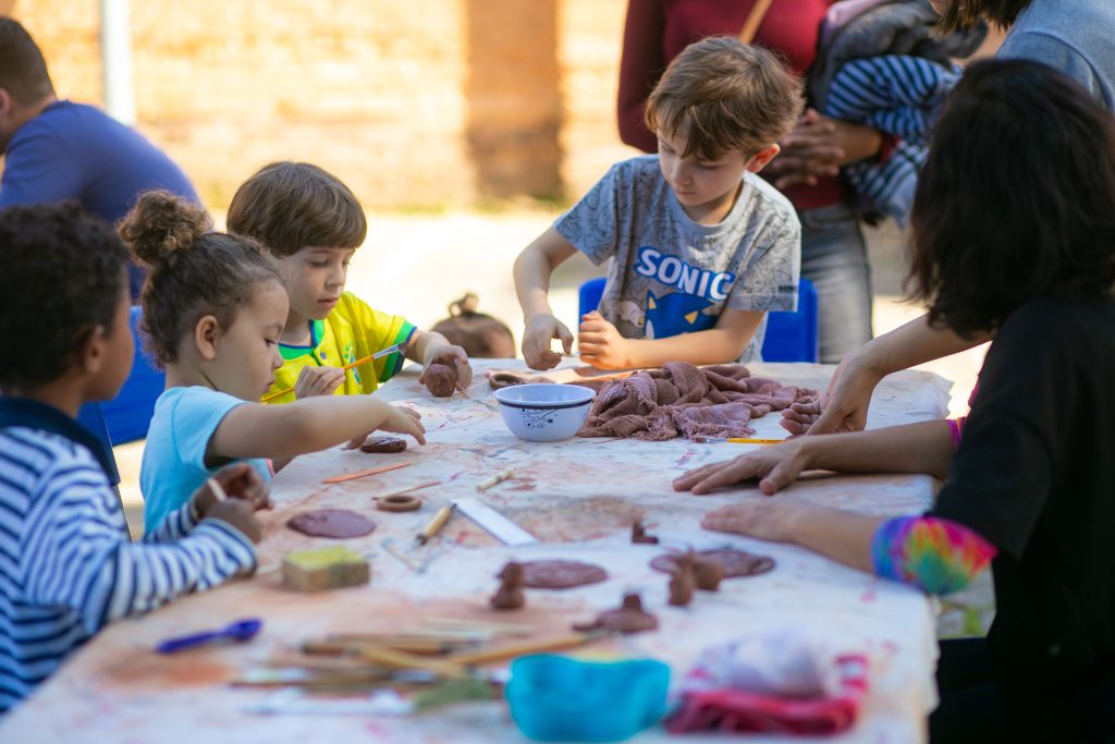 Arte e Cultura para toda a família neste domingo em frente ao Vicentina Aranha