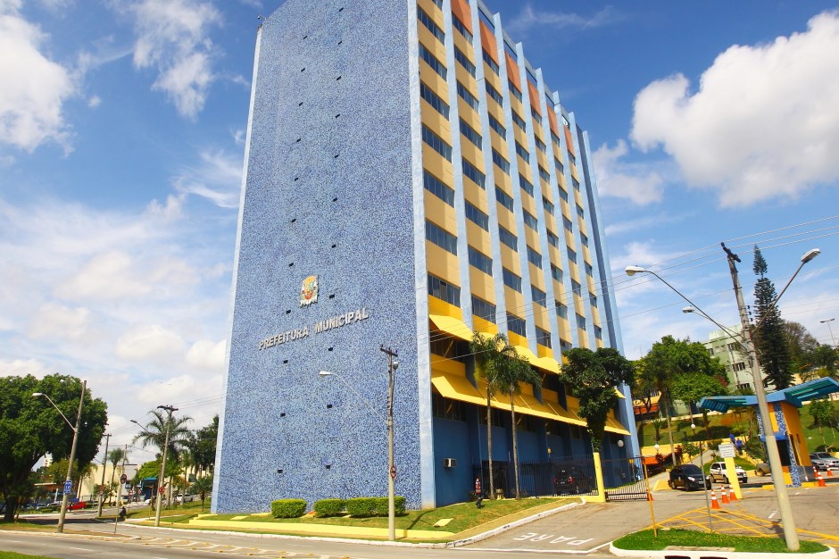 STF nega recurso da prefeitura e mantém suspenso o reajuste de salário dos secretários municipais