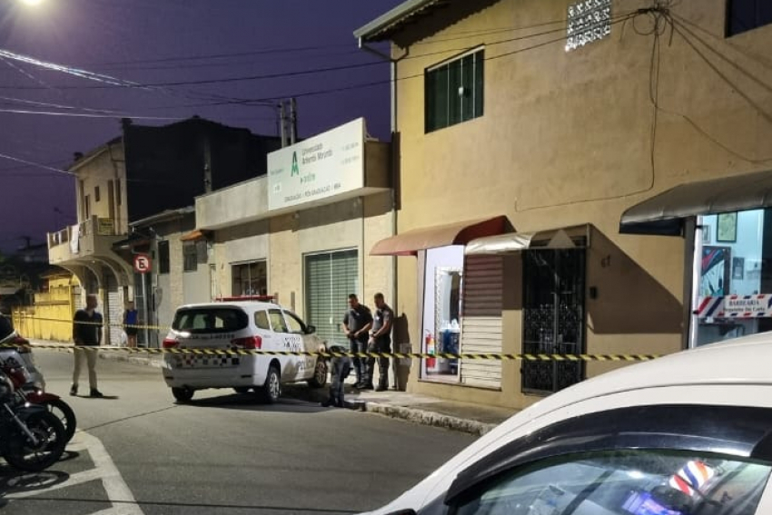 Centro de Caçapava tem tarde de terror com execução de jovem à luz do dia