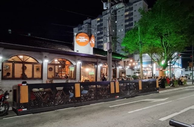 Inovação no coração do Vila Ema: Chaparral da Villa implanta parklets!