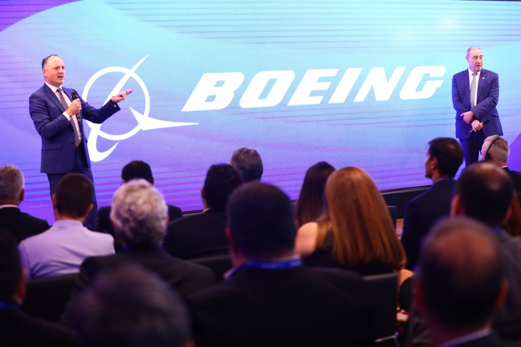 Boeing inaugura Centro de Tecnologia em São José dos Campos