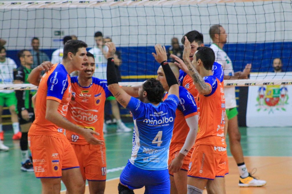 Na estreia da Superliga São José vence Monte Claros por 3 a 2