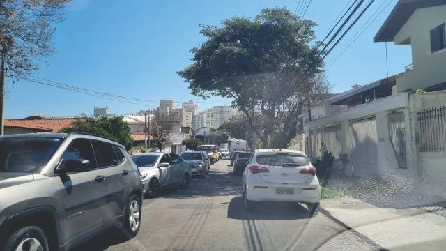 Proibição de estacionamento Jardim Esplanada