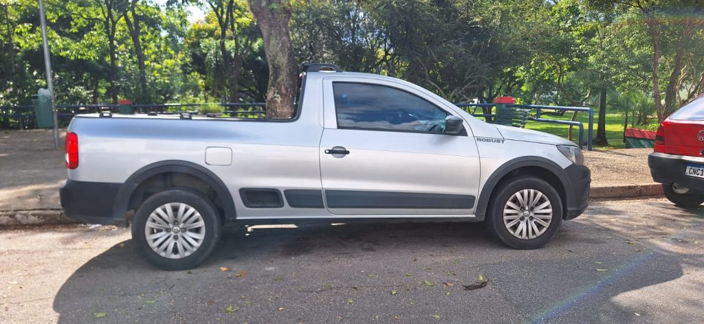 Carro roubado nas Chácaras Reunidas é recuperado no Campo dos Alemães