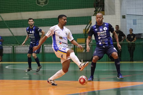 No dérbi metropolitano São José e Taubaté empatam 1º jogo da final da Liga Paulista