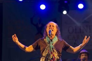 Com Covid, Alceu Valença adia show em Caraguá!
