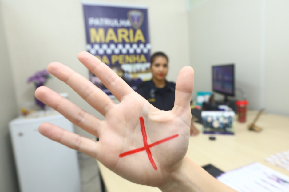 Detido em flagrante, homem é acusado de agredir e ameaçar companheira em São José dos Campos