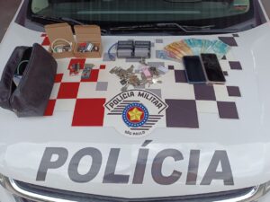 Leste Life PM detém homem com envolvimento em jogos de azar no bairro Coqueiro