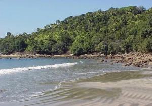 Afogamento na Praia da Fortaleza em Ubatuba, e resgate em Ilhabela