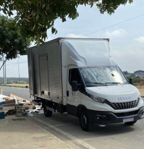 Descarte irregular de lixos gera multa de 22 mil reais a cidadão