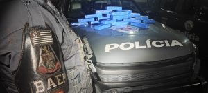 Dois são presos com 22 kg de maconha; um é foragido por sequestro