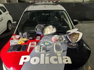 Drogas e Cárcere Polícia Militar age após denúncia no centro de São José