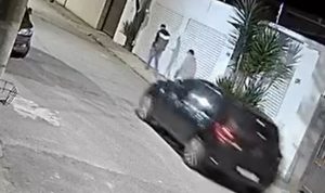 Família é feita refém por quadrilha durante invasão a residência no Jardim Alvorada