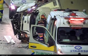 Túnel da Tamoios registra acidente e tráfego para por 1 hora