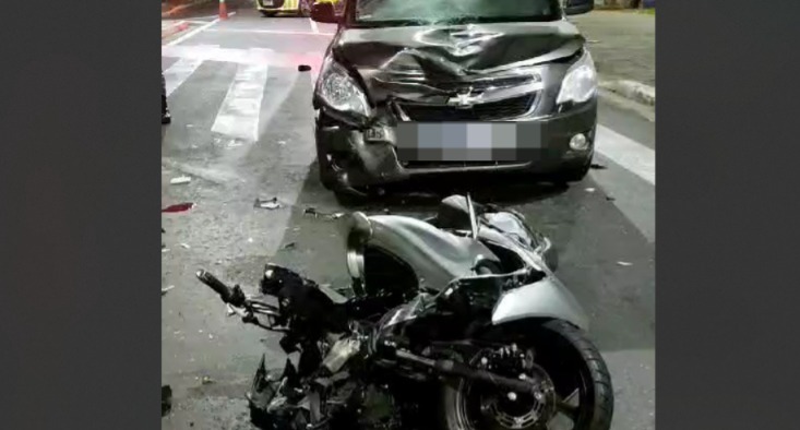 Grave acidente com motociclista é registrado na avenida Anchieta em São José dos Campos