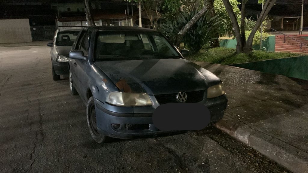 Menor de idade é apreendido em flagrante por roubar carro 