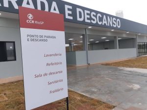 Caminhoneiros ganham amplo espaço de descano na Dutra