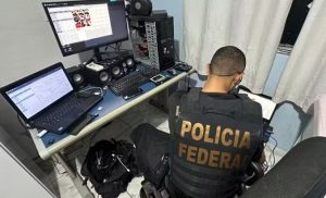 Operação contra pornografia infantil: dois homens são presos em cidades da RM Vale
