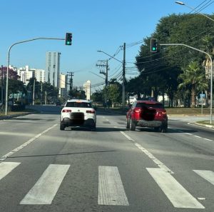 Aquarius Life: Moradores denunciam perigo em nova faixa de pedestre na avenida Cassiano Ricardo