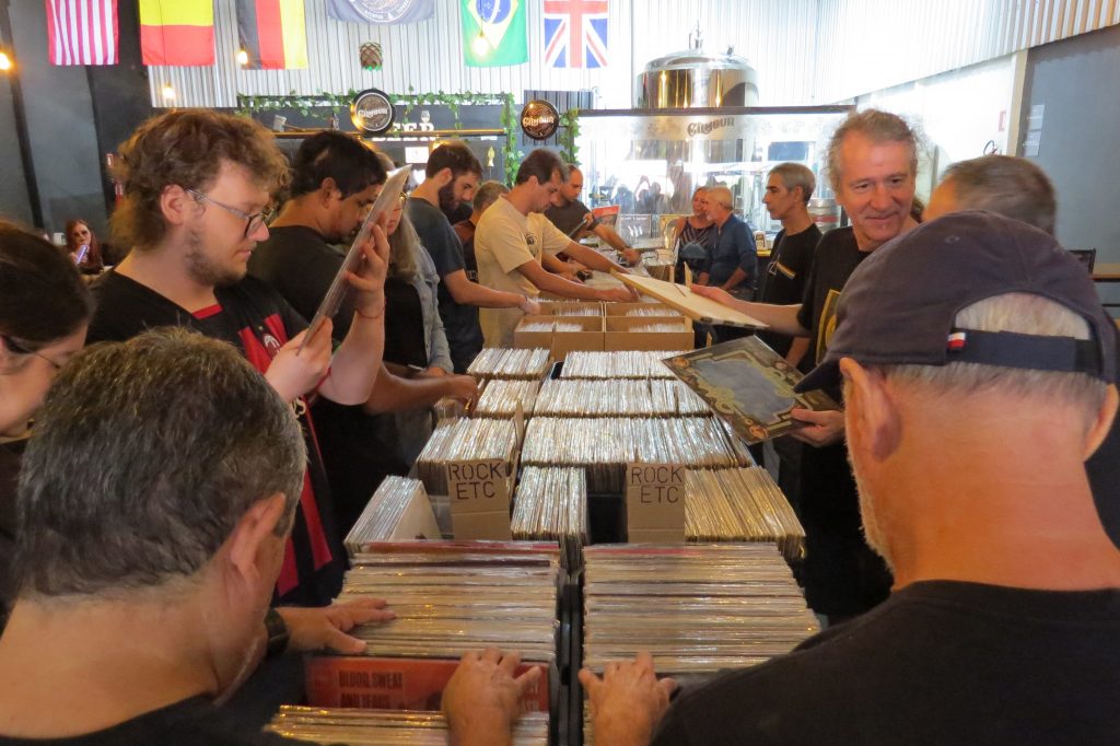 Feira de Discos retorna a São José dos Campos com 9 mil vinis
