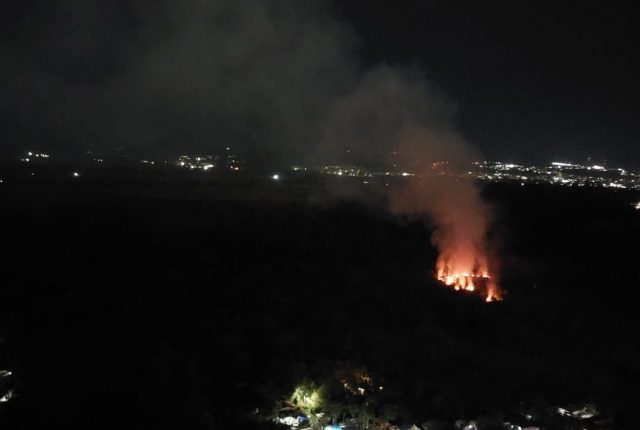 Incêndio atinge vegetação no Banhado e deixa moradores em alerta 