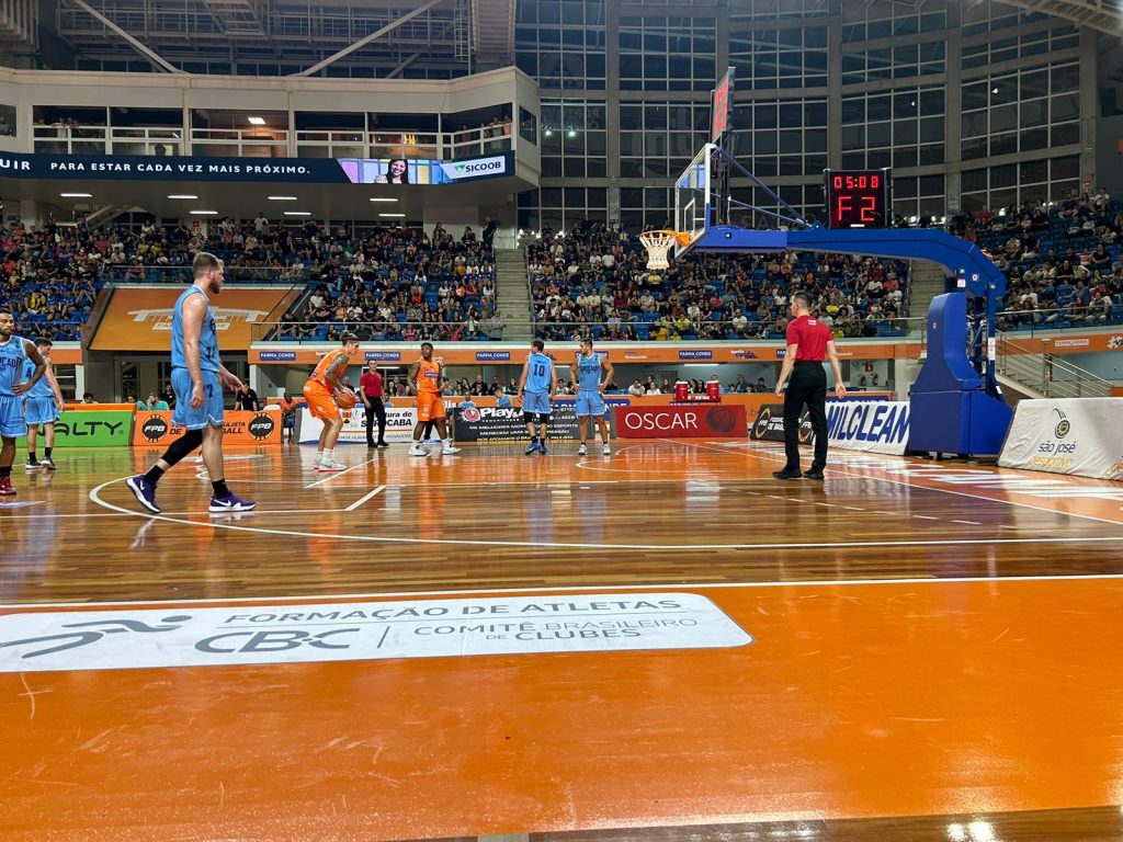 São José Basquete Brilha em Vitória Contra Liga Sorocabana na Farma Conde Arena