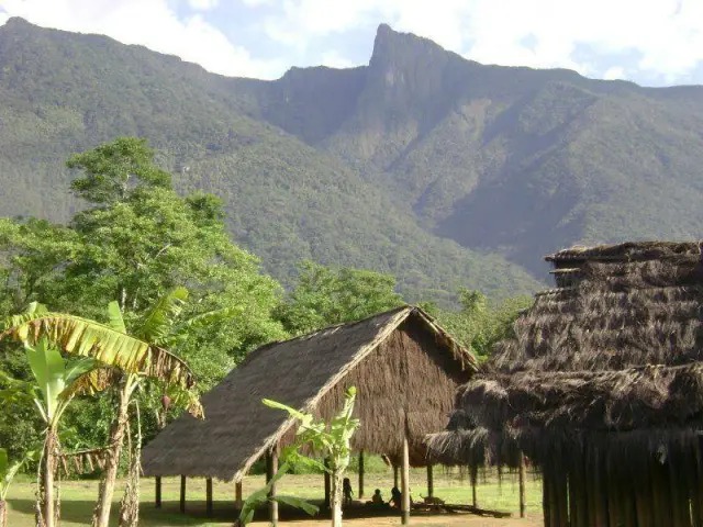 Melhorias na aldeia Renascer em Ubatuba são entregues à população