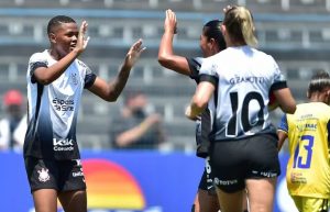 Fora de casa, São José perde de 5 a 0 para o Corinthians