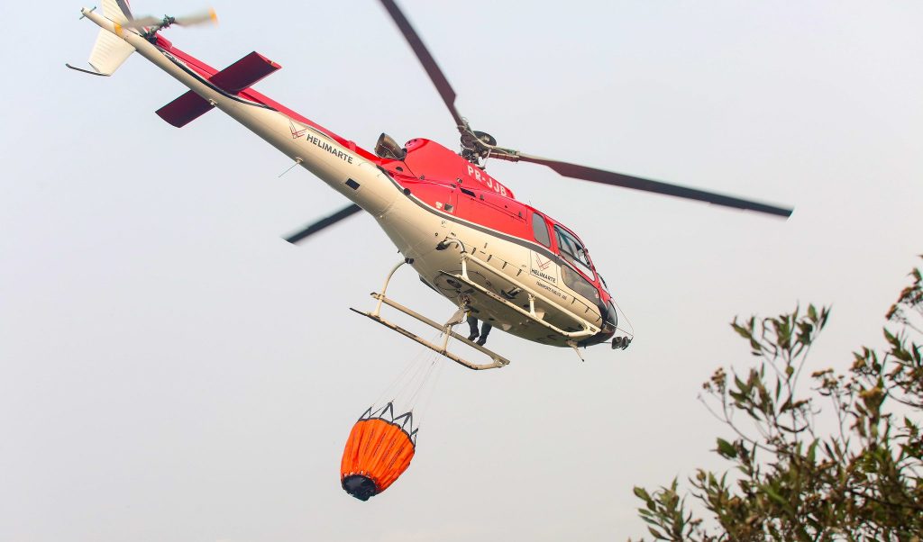 Maior operação aérea SP 14 aeronaves contra queimadas